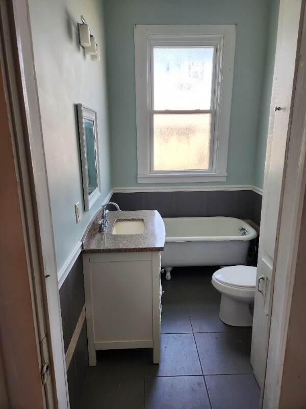 Building Photo - 136 E Washington St