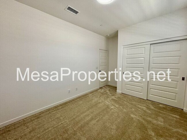 Building Photo - 7031 Aloe Ln