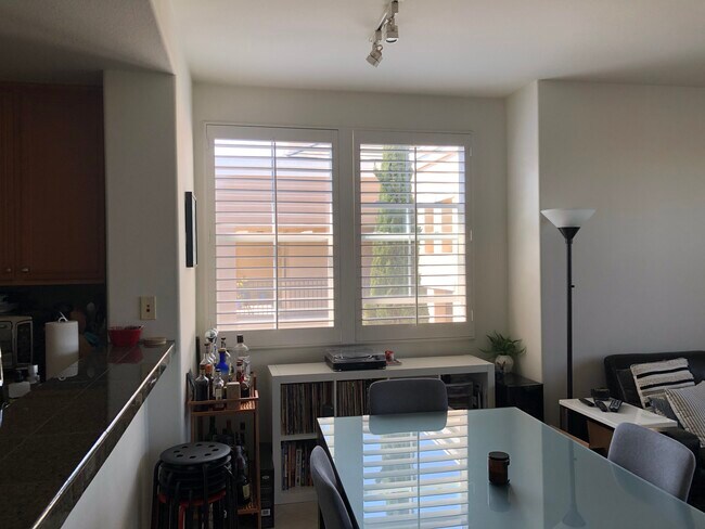 Dining Room - 13075 Pacific Promenade