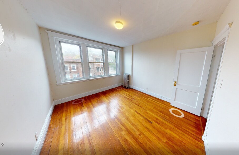 Building Photo - 262 Winchester St