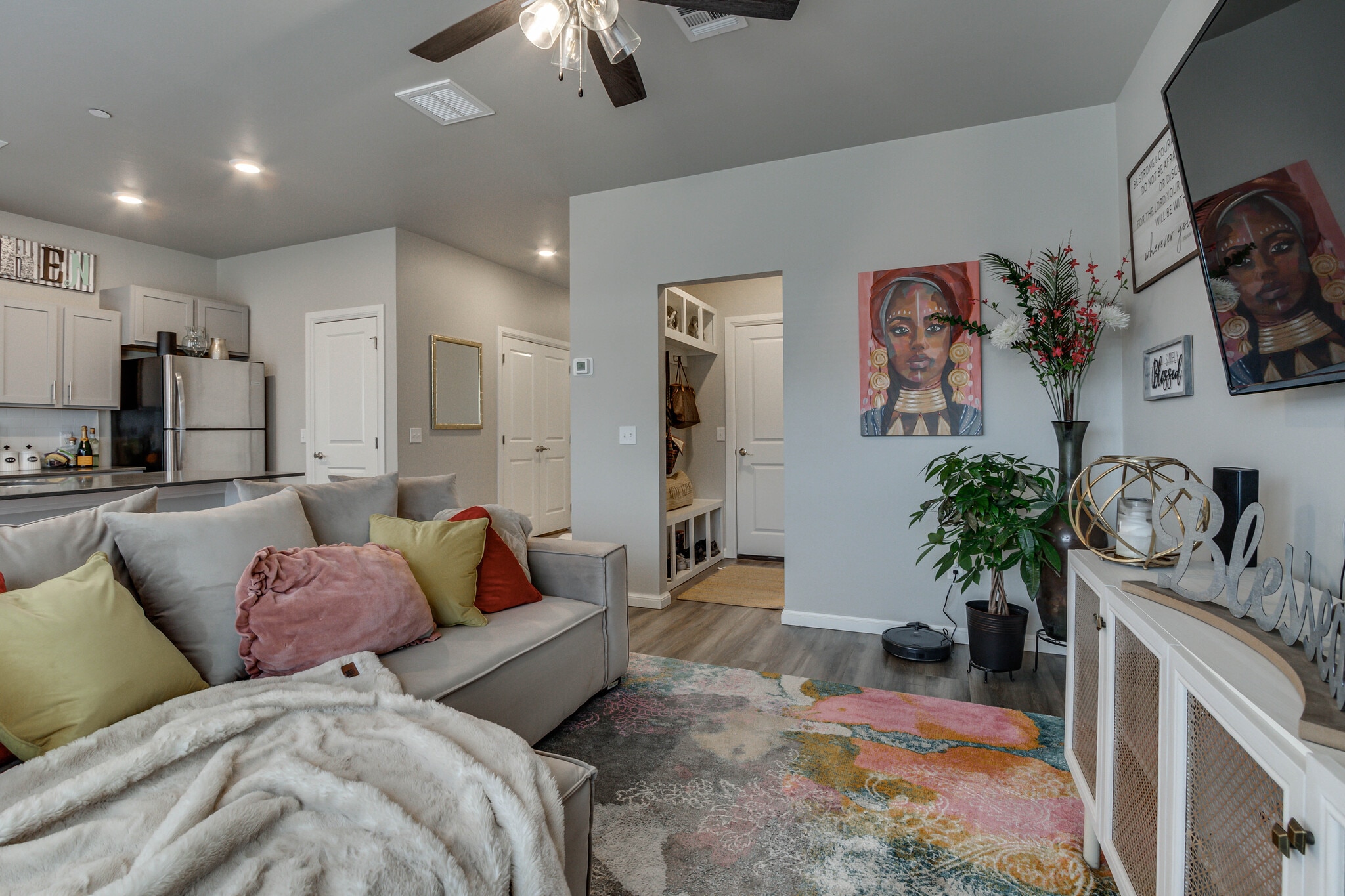 Building Photo - 2641 Cedar Tree Rd