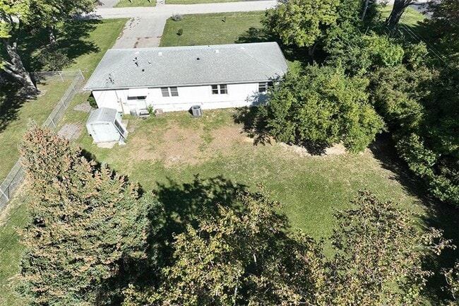 Building Photo - 11 Nolen Dr