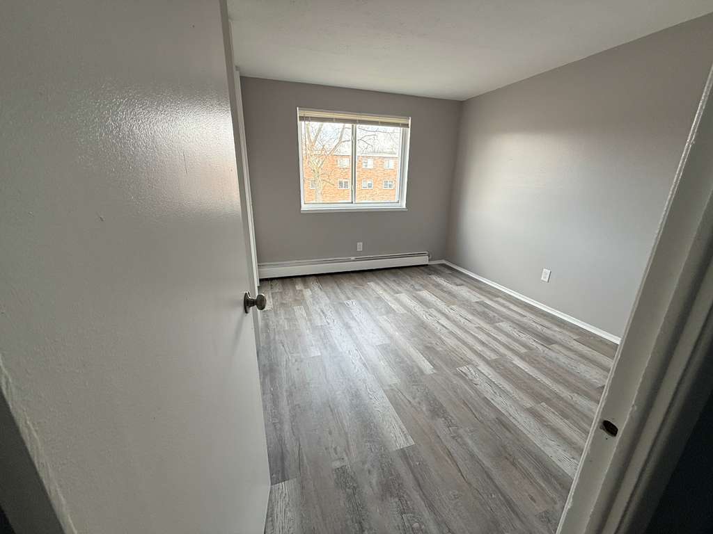 Building Photo - 13444 Euclid Ave