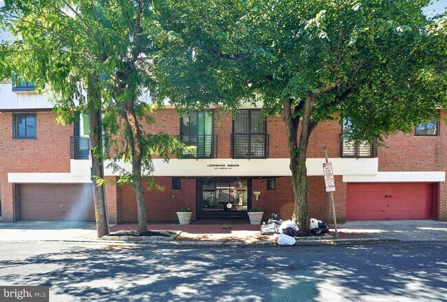 Building Photo - 812 Lombard St