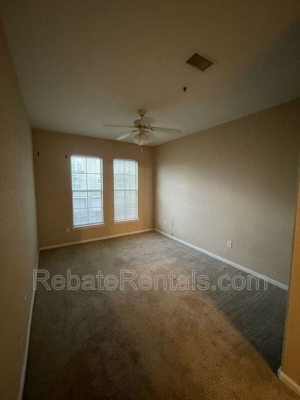 Building Photo - 8290 Gate Pkwy W