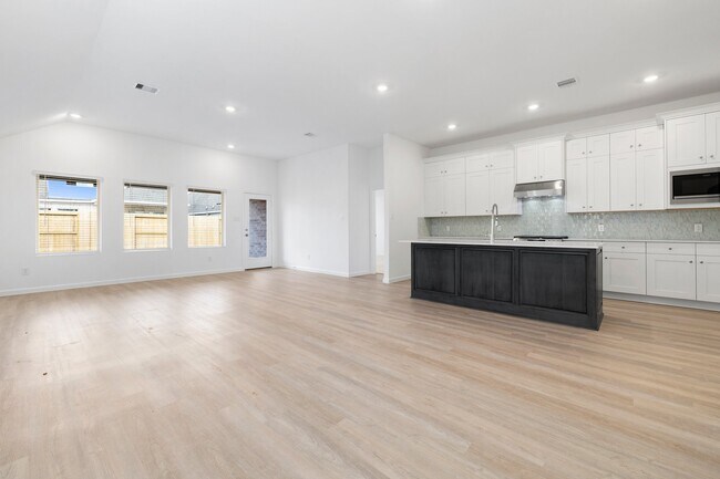 Building Photo - 30342 Centipede Grv Ln