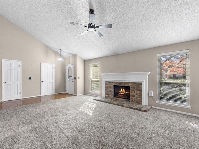 Building Photo - 11406 Sunshine Park Dr