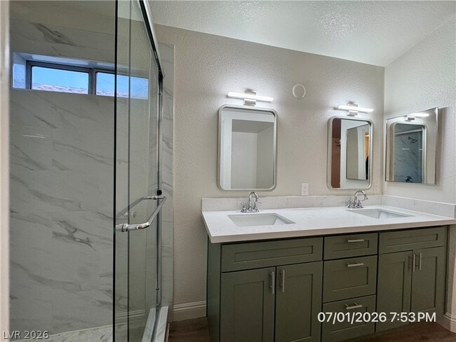 Building Photo - 8405 Shady Shores Cir