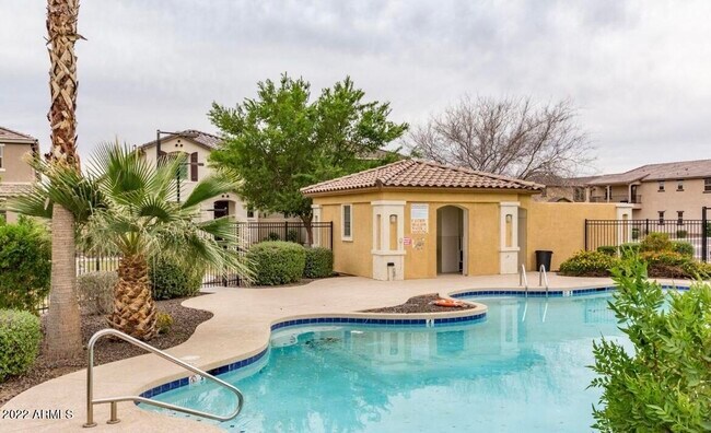 Building Photo - 2802 N 73rd Dr