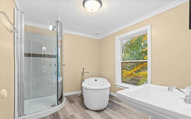 Building Photo - 754 Princeton Ave