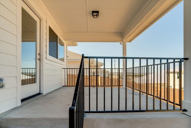 Building Photo - 5616 Respinto Dr