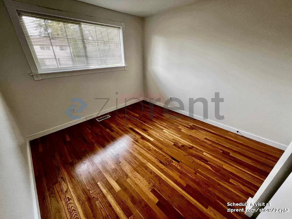 Building Photo - 16719 NE 20th St