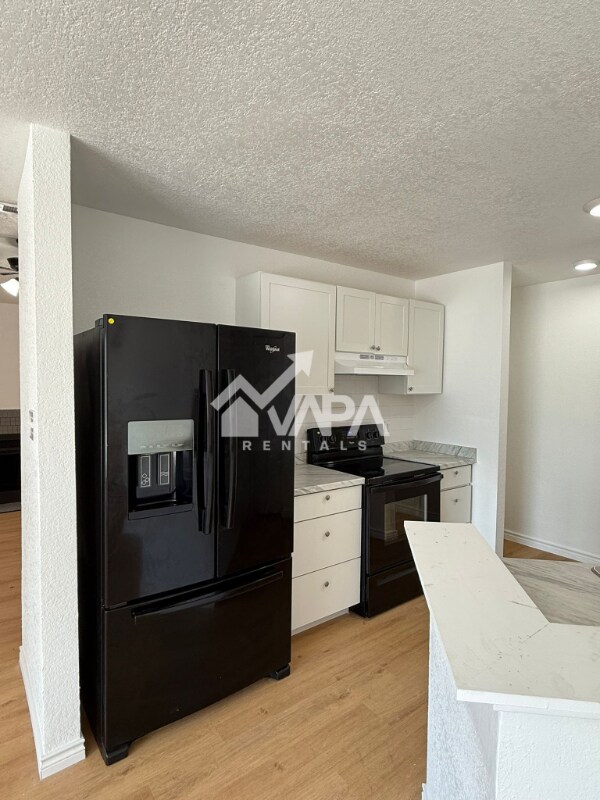 Building Photo - 4103 Sunrise Glade Dr