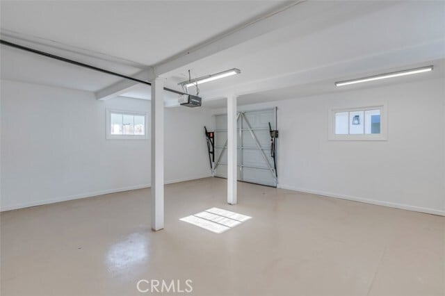 Building Photo - 544 S Clementine St