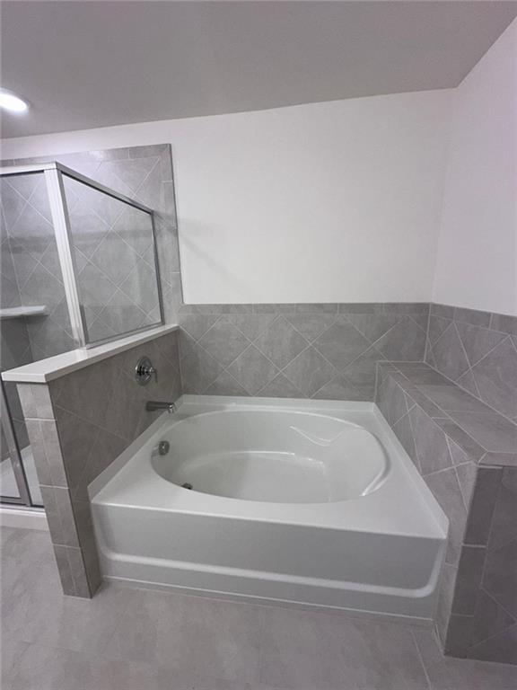 Building Photo - 2724 Sandy Ln NE