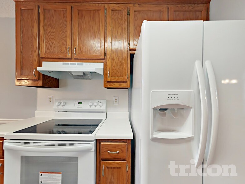 Building Photo - 608 Waterford Ln