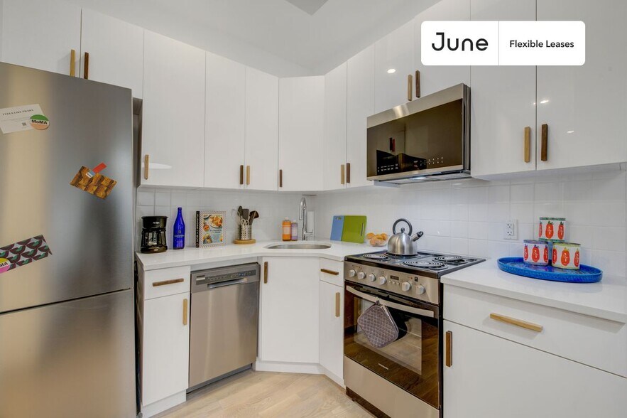 Building Photo - Welcoming ROOM at The Maison Suydam