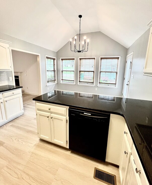 Building Photo - 1816 Devon Dr