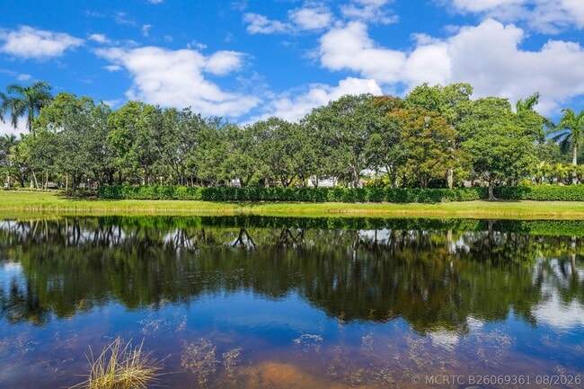 Building Photo - 1457 Banyan Way