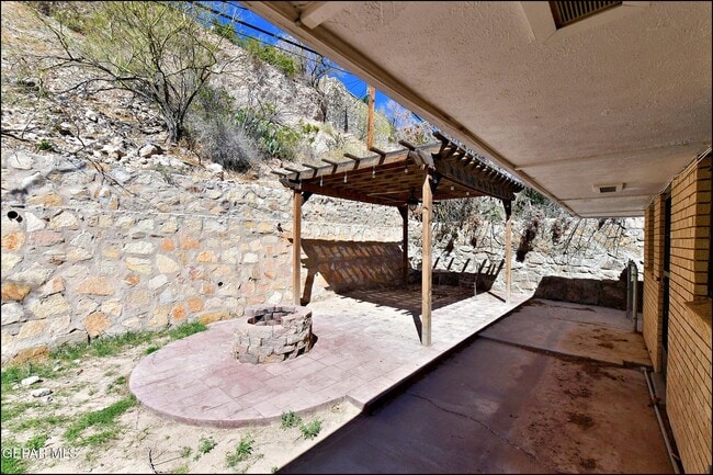 Building Photo - 4217 Canterbury Dr