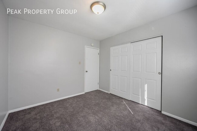 Building Photo - Welcome to 3505 Telford Street