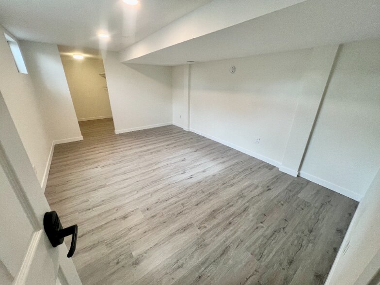 Primary Photo - 9212 W Arbor Ave