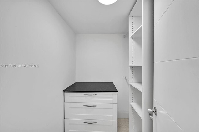 Building Photo - 18041 Biscayne Blvd