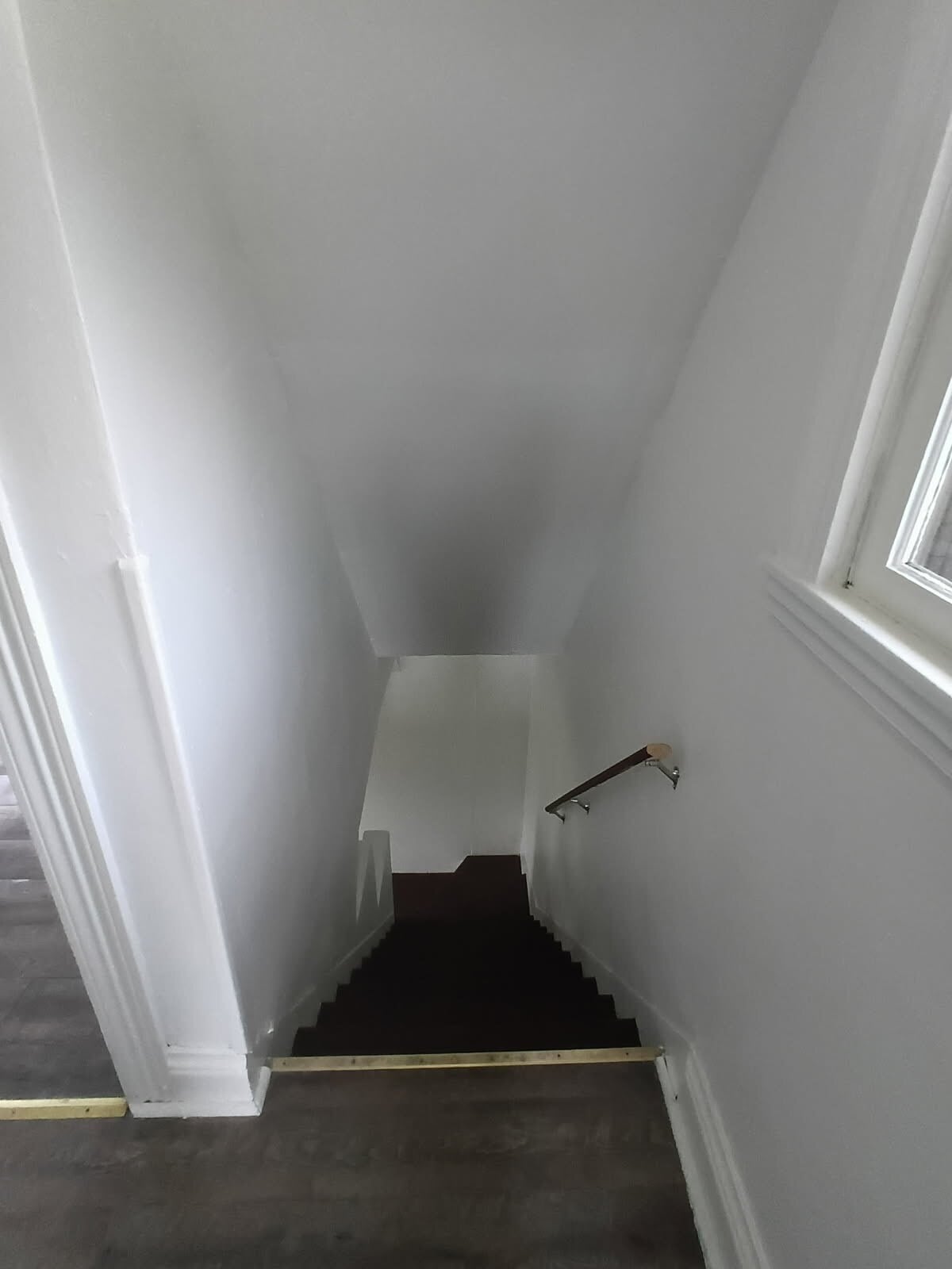 Stairs - 1005 Hamilton Ave