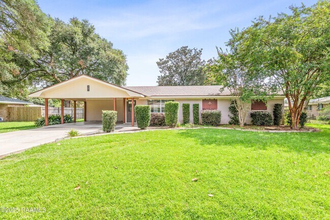 Primary Photo - 307 Marilyn Dr