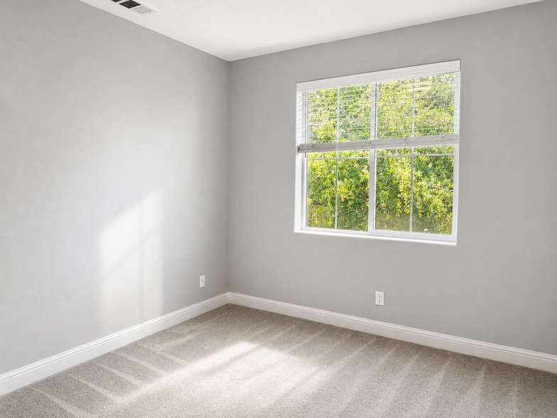 Building Photo - 12 Roscommon Ct