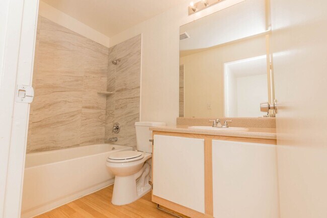 Building Photo - - Available 2 Bedroom Downstairs Condo at ...