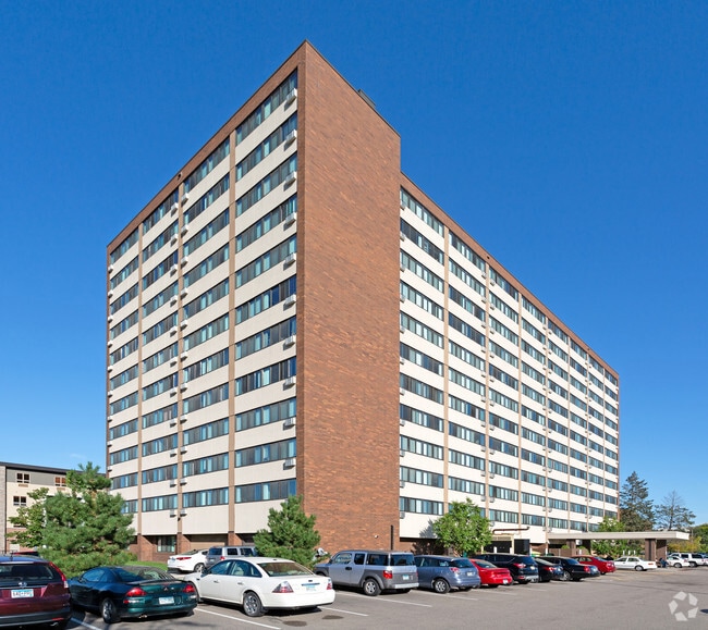 Building Photo - Yorktown Continental