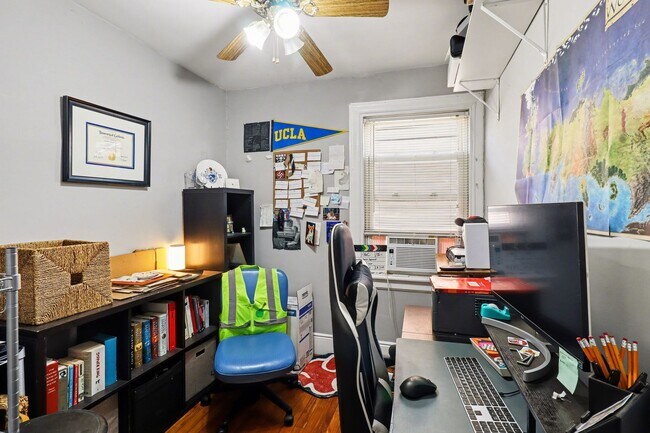 Building Photo - Charming 2BR + Office Home with Fenced Yards & Spacious Living – Available June 2026