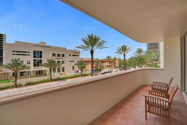 Building Photo - 9559 Collins Ave