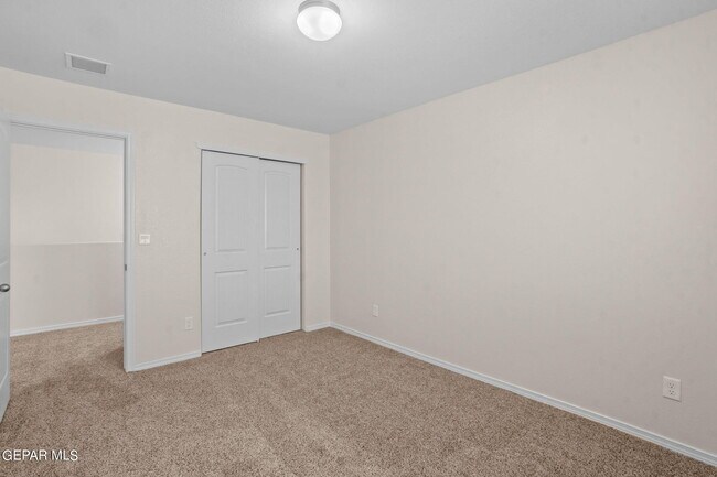 Building Photo - 11506 Summer Dr