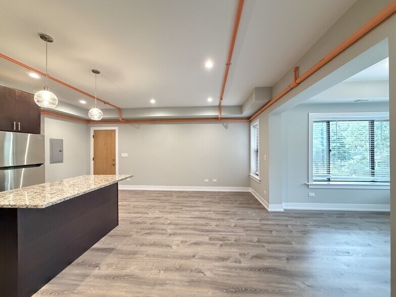 Building Photo - 1509 Maple Ave