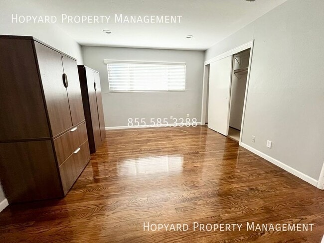 Building Photo - 6186 Alvord Way