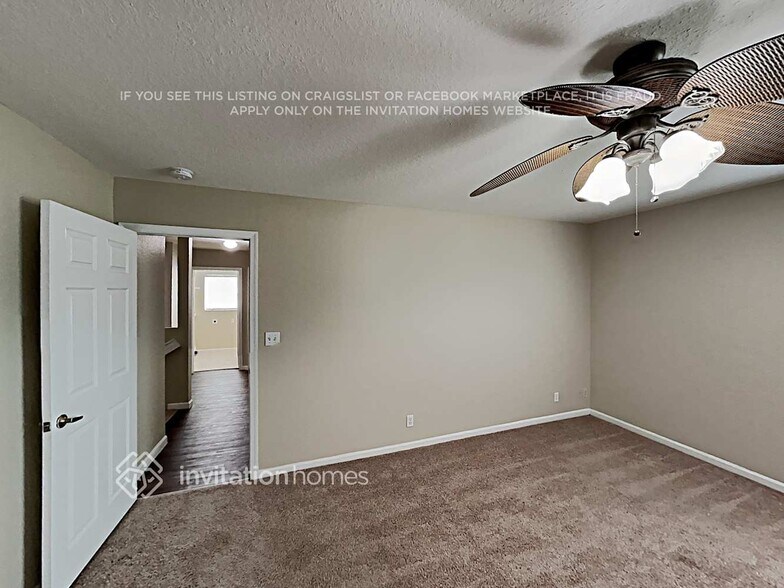 Building Photo - 7563 NW 70th Ave