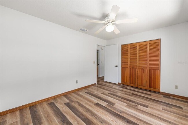 Building Photo - 6057 SE 39th Ave
