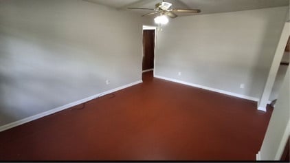 Building Photo - 2403 Greenhill Dr NW
