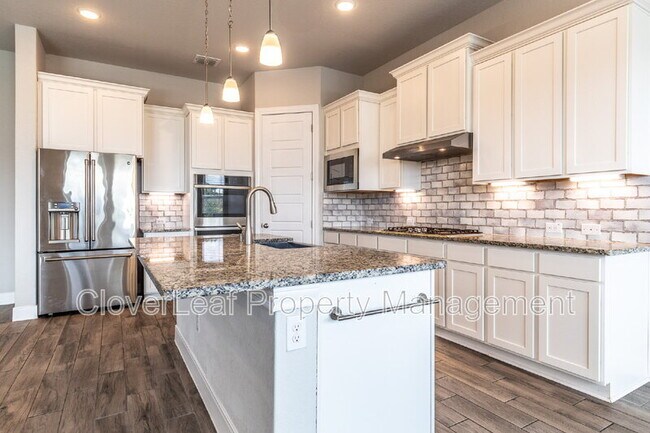 Building Photo - 3159 Daisy Meadow