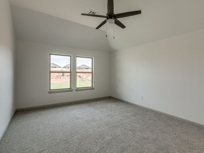 Building Photo - Brand New Home In Noble!