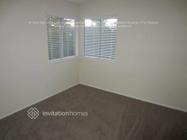 Building Photo - 1404 Springline Dr