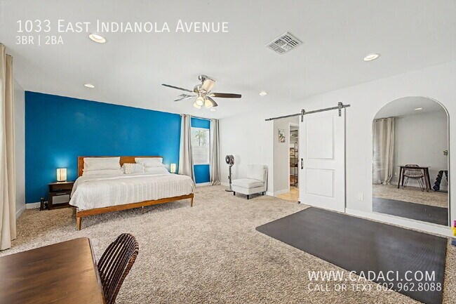 Building Photo - 1033 E Indianola Ave