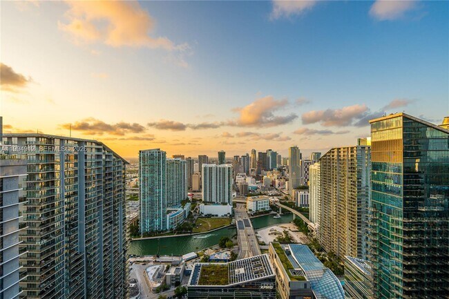 Building Photo - 45 SW 9th St