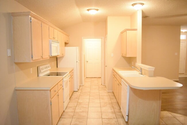 Building Photo - Beautiful home in Frenship School District