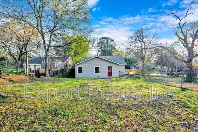 Building Photo - 616 Rutledge Dr