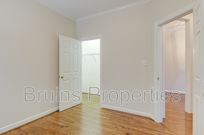 Building Photo - 8 Indigo Cove