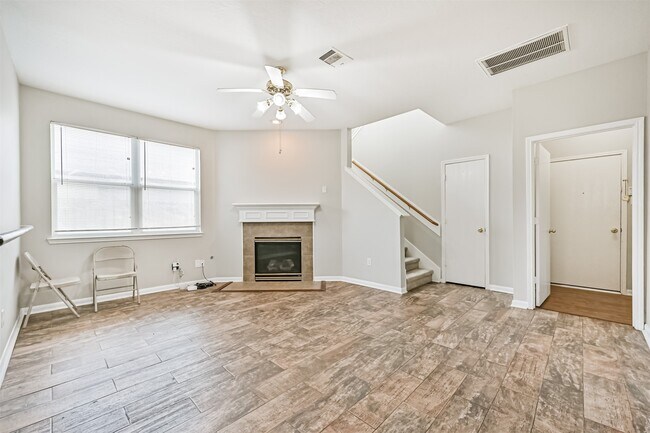 Building Photo - 4714 Montclair Hill Ln