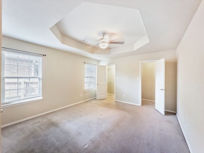 Building Photo - * Move-In Special * Beautiful Brick 3 Bed ...